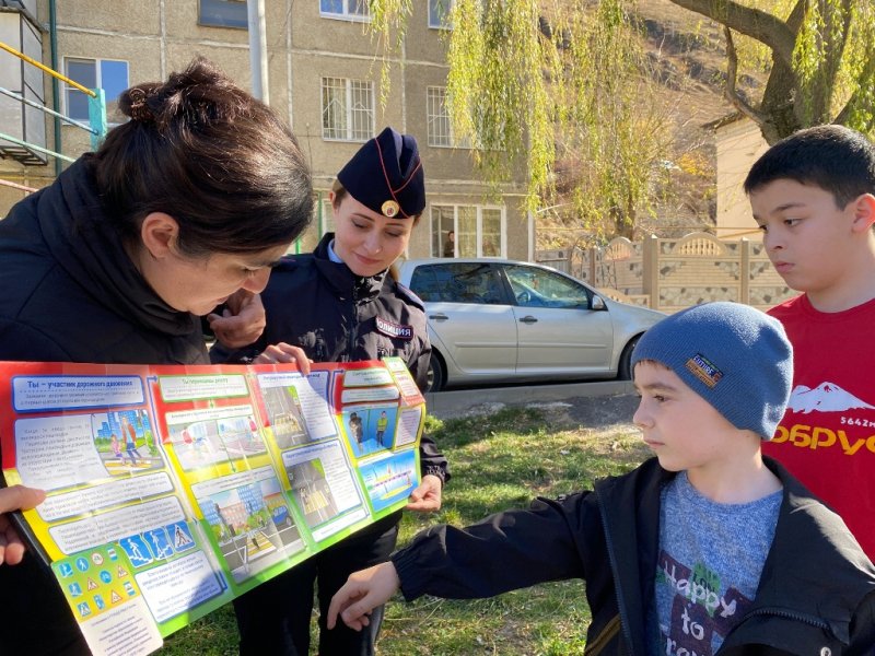 Полицейские и общественники Кабардино-Балкарии провели ситуативные практикумы по ПДД
