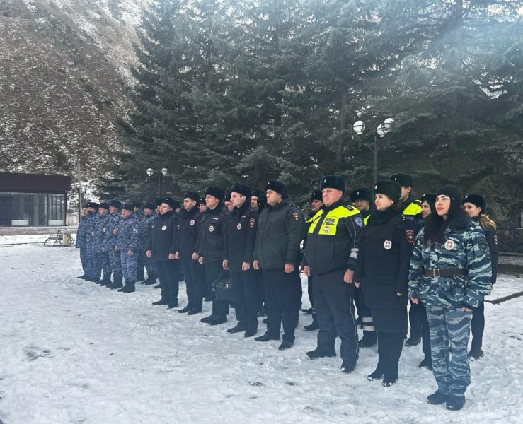 В ОМВД России по Эльбрусскому району прошел открытый совместный инструктаж личного состава